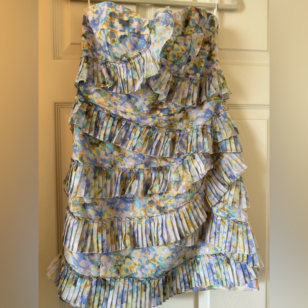 Cynthia Steffe strapless dress. 55% silk and 45% cotton. Pastel colors